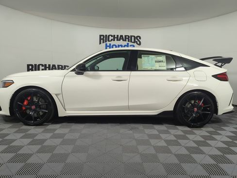 New 2025 Honda Civic Type R image 2
