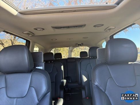 Certified 2023 Kia Telluride EX w/ EX Captain's Chair Package image 2