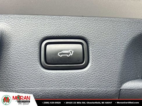 Used 2022 Hyundai Palisade SEL w/ 8P Bench Seat Package FWD image 12