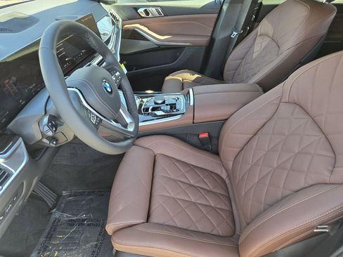 New 2026 BMW X5 xDrive50e w/ Climate Comfort Package AWD/4WD image 14