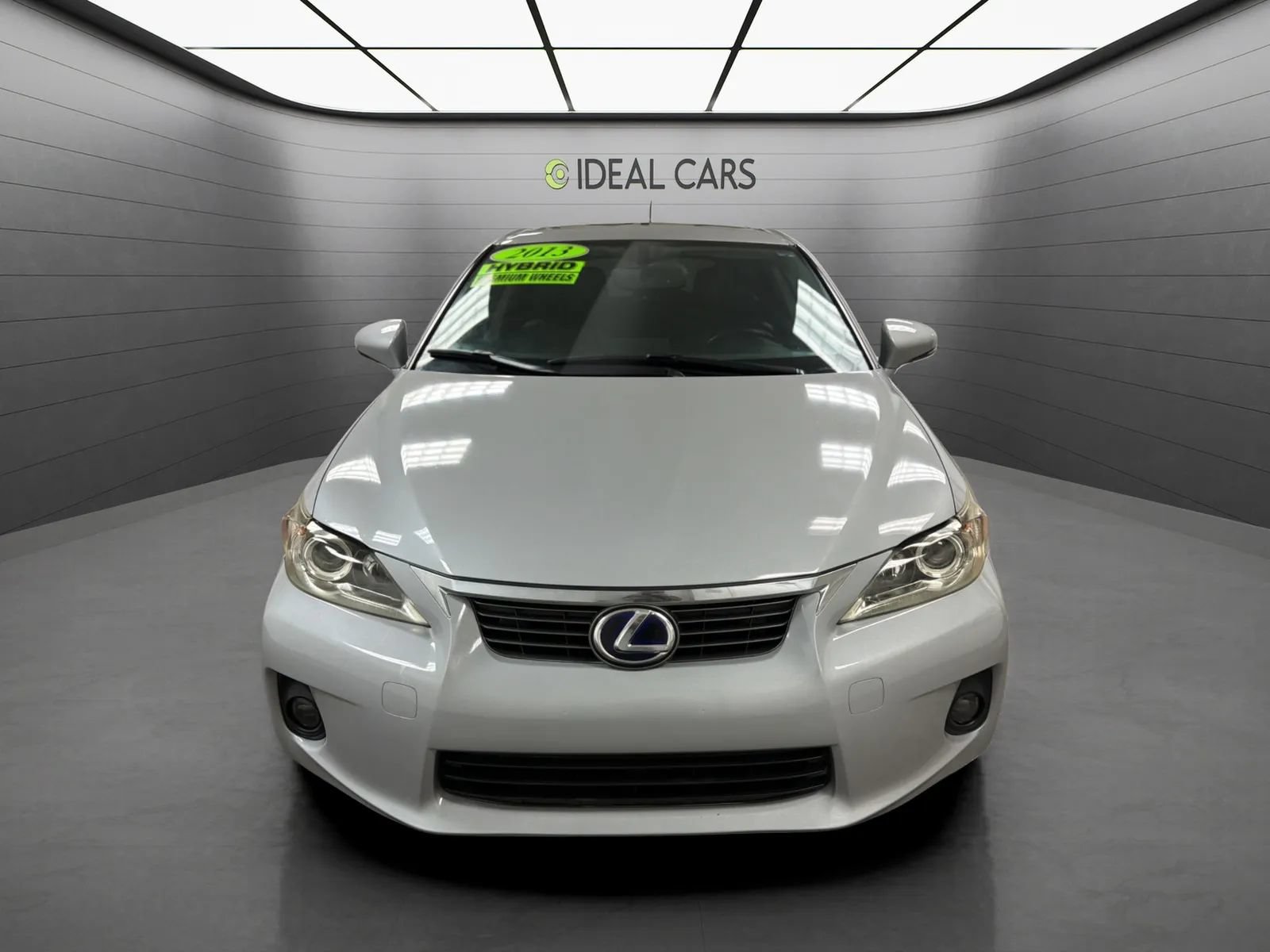 Used 2013 Lexus CT 200h w/ Premium Pkg w/Navigation FWD image 8