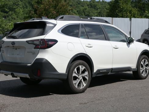 Used 2021 Subaru Outback Limited XT AWD/4WD image 9
