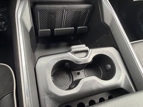 New 2026 RAM 1500 Laramie AWD/4WD image 23