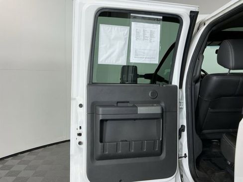Used 2011 Ford F350 Lariat w/ Chrome Pkg image 22
