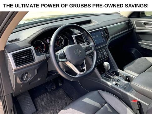 Used 2021 Volkswagen Atlas SE w/ Panoramic Sunroof Package FWD image 15