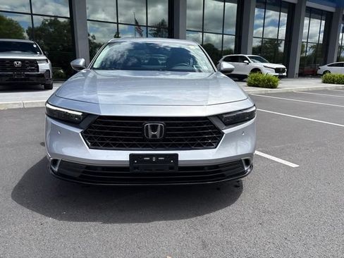 Used 2024 Honda Accord EX-L image 3