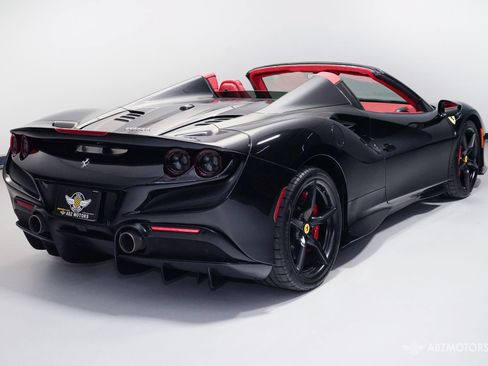 Used 2021 Ferrari F8 Tributo RWD image 6