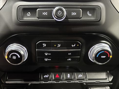 Used 2020 GMC Sierra 1500 4x4 Crew Cab w/ Sierra Value Package image 31
