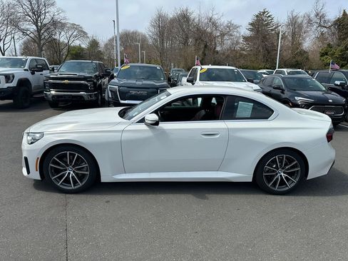 Used 2022 BMW 230i Coupe w/ Convenience Package RWD image 3