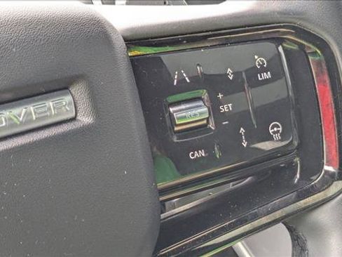 Used 2024 Land Rover Range Rover Evoque Dynamic SE AWD/4WD image 17