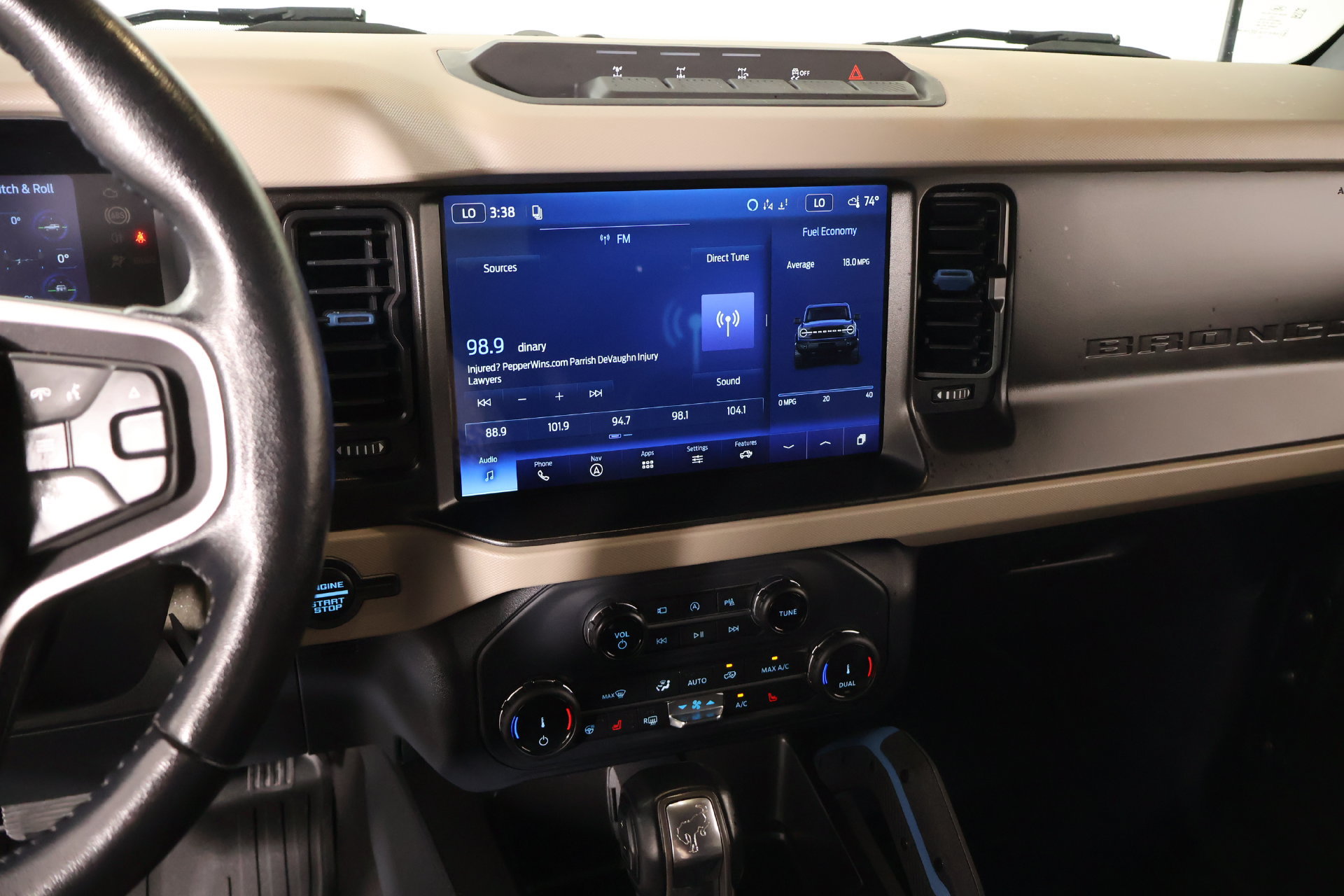 Used 2022 Ford Bronco Wildtrak AWD/4WD image 5