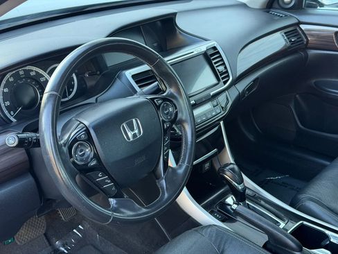 Used 2017 Honda Accord EX-L image 8