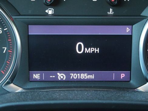 Used 2023 GMC Acadia SLE w/ Driver Convenience Package image 12