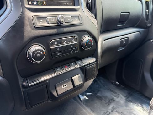 Used 2019 Chevrolet Silverado 1500 Custom w/ Custom Value Package RWD image 13