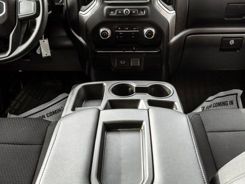 Used 2019 GMC Sierra 1500 4x4 Crew Cab w/ Trailering Package image 11