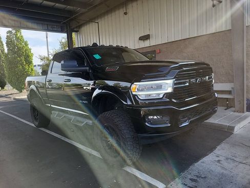 Used 2021 RAM 2500 Big Horn w/ Level 2 Equipment Group AWD/4WD image 1