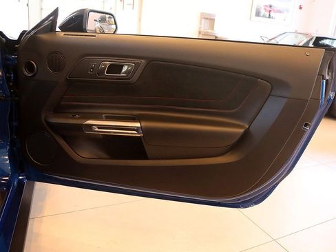 Used 2017 Ford Mustang Shelby GT350R w/ GT350R Equipment Group 920A image 54