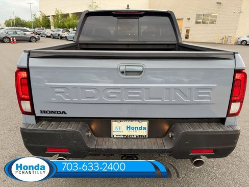 New 2026 Honda Ridgeline Black Edition image 6