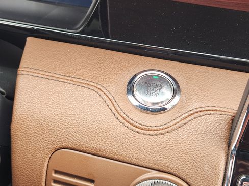 Used 2022 Lincoln Navigator Reserve image 20