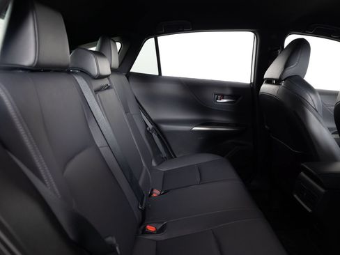 Used 2024 Toyota Venza XLE AWD/4WD image 24