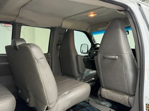 Used 2023 Chevrolet Express 3500 LS RWD image 19