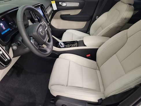 New 2026 Volvo XC40 B5 Plus w/ Protection Package Premier AWD/4WD image 14