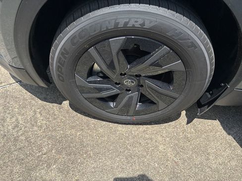 New 2026 Toyota C-HR AWD/4WD image 32