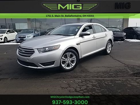 Used 2018 Ford Taurus SEL image 1