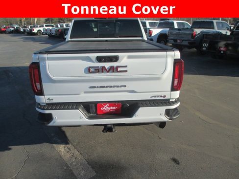Certified 2022 GMC Sierra 3500 AT4 w/ AT4 Preferred Package image 7