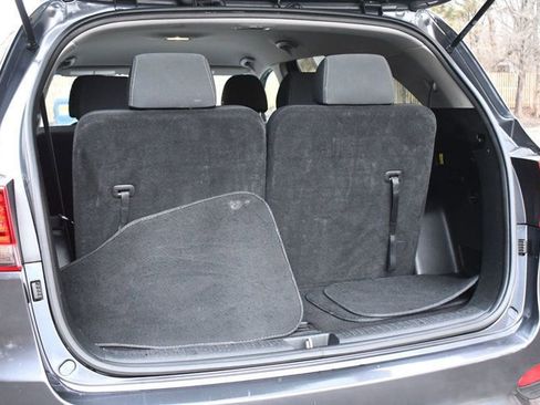 Used 2020 Kia Sorento LX image 8