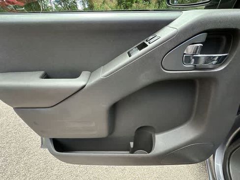 Used 2021 Nissan Frontier SV AWD/4WD image 17