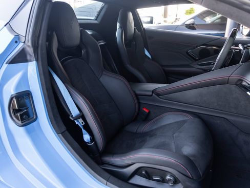Used 2025 Chevrolet Corvette Z06 w/ Stealth Interior Trim Package RWD image 39
