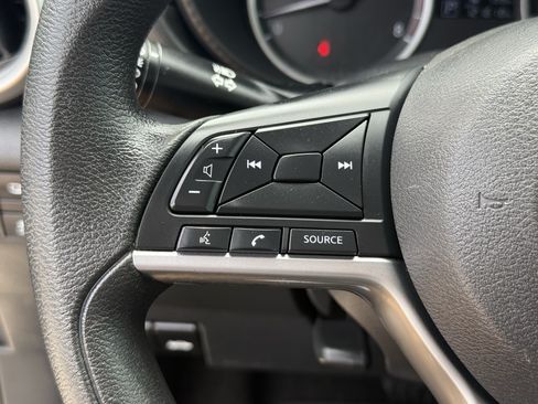 Used 2020 Nissan Versa S FWD image 15