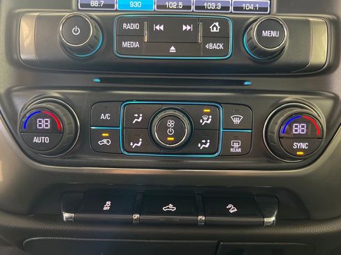 Used 2018 Chevrolet Silverado 1500 LT w/ Redline Edition image 17