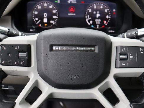 Used 2020 Land Rover Defender 110 S image 27