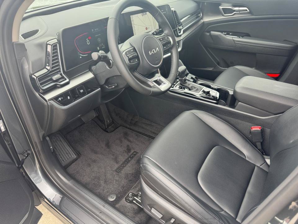 Used 2025 Kia Sportage EX AWD/4WD image 29