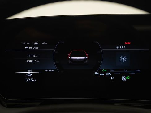 Used 2025 Audi A6 e-tron Premium w/ Ultra Package RWD image 10