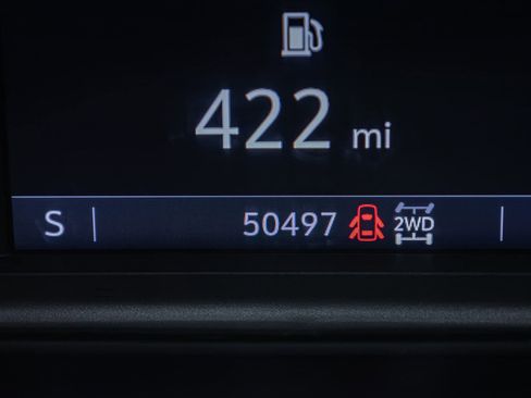 Used 2022 Chevrolet Silverado 2500 LT w/ Convenience Package image 17