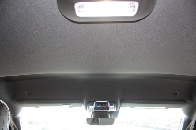 Used 2025 RAM 2500 Laramie AWD/4WD image 22