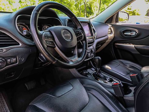 Used 2020 Jeep Cherokee Limited AWD/4WD image 7