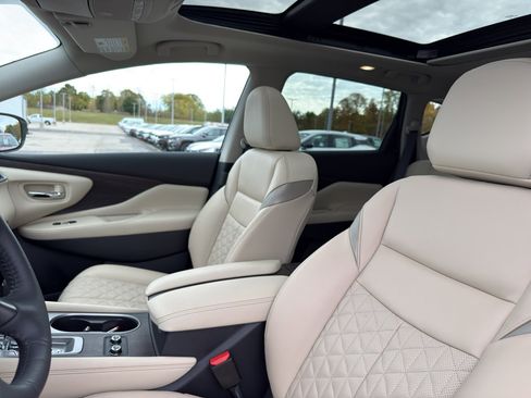 Certified 2024 Nissan Murano Platinum w/ Cargo Package image 26