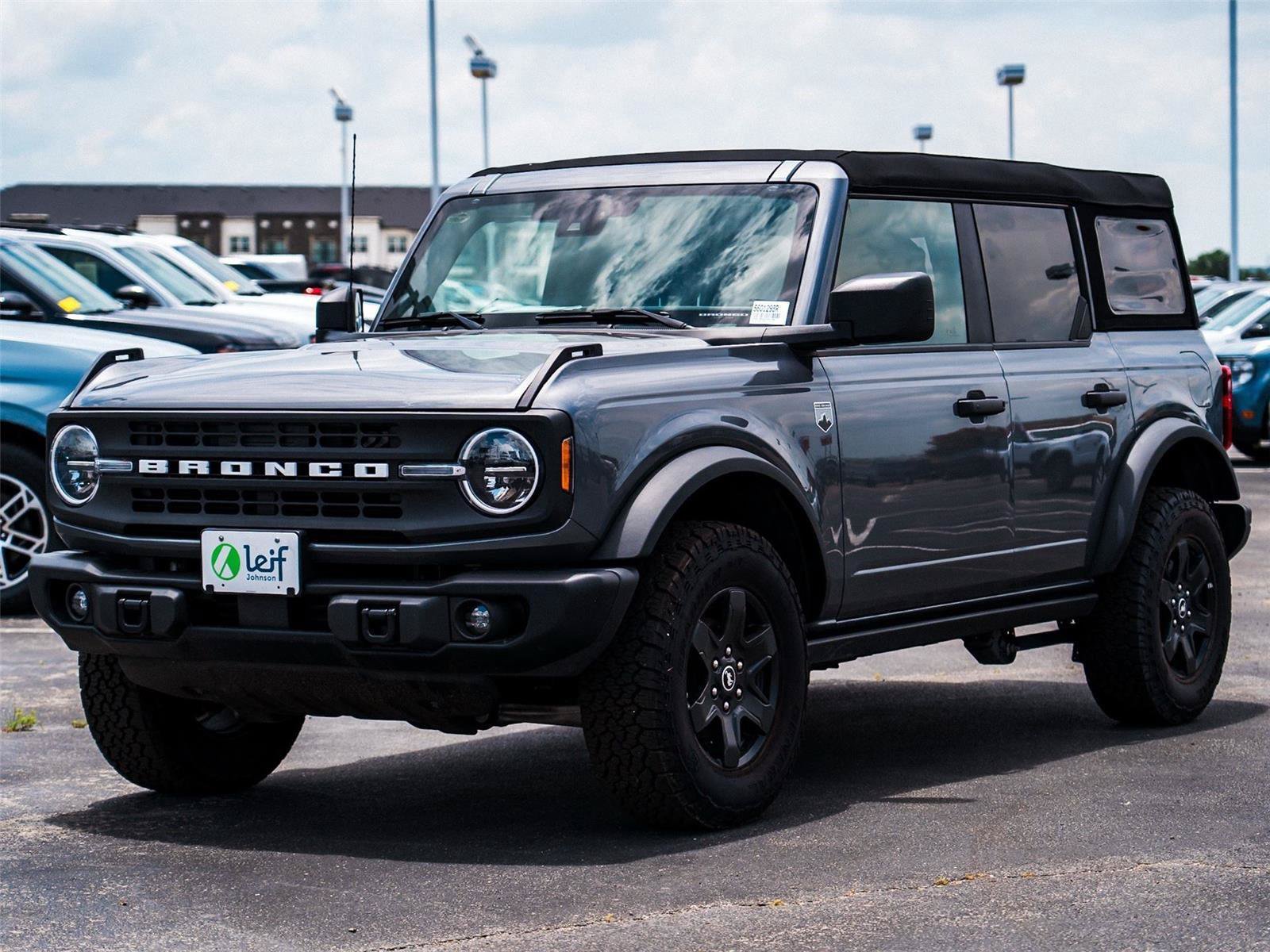 Used 2025 Ford Bronco Big Bend w/ Black Diamond Package AWD/4WD image 7