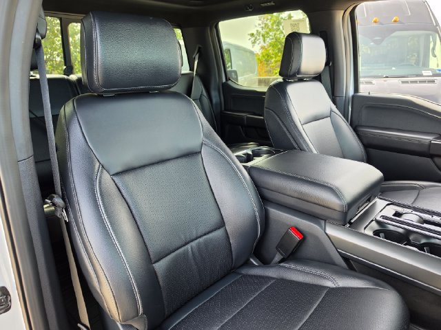 Used 2025 Ford F150 Lariat AWD/4WD image 19