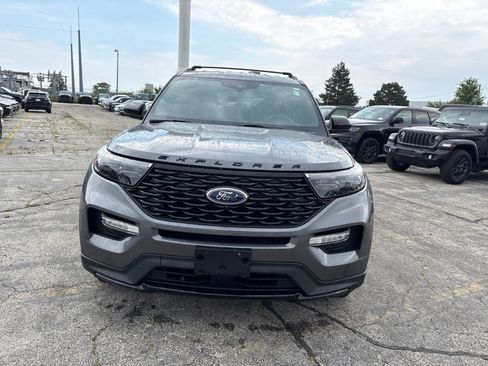 Used 2022 Ford Explorer ST-Line AWD/4WD image 2