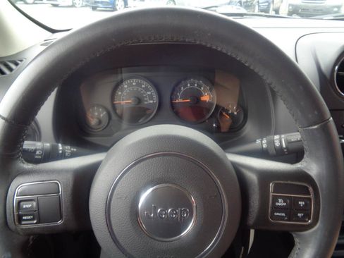 Used 2016 Jeep Patriot High Altitude AWD/4WD image 33