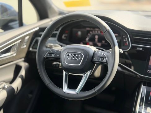 Certified 2025 Audi Q7 2.0T Premium Plus w/ Convenience Plus Package AWD/4WD image 12