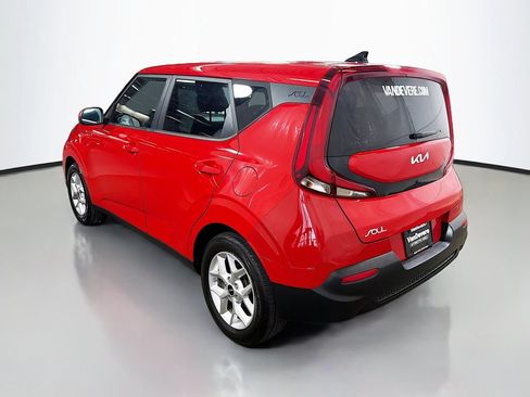 Used 2022 Kia Soul LX w/ Technology Package FWD image 7