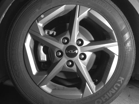 Used 2025 Kia K4 LXS image 11