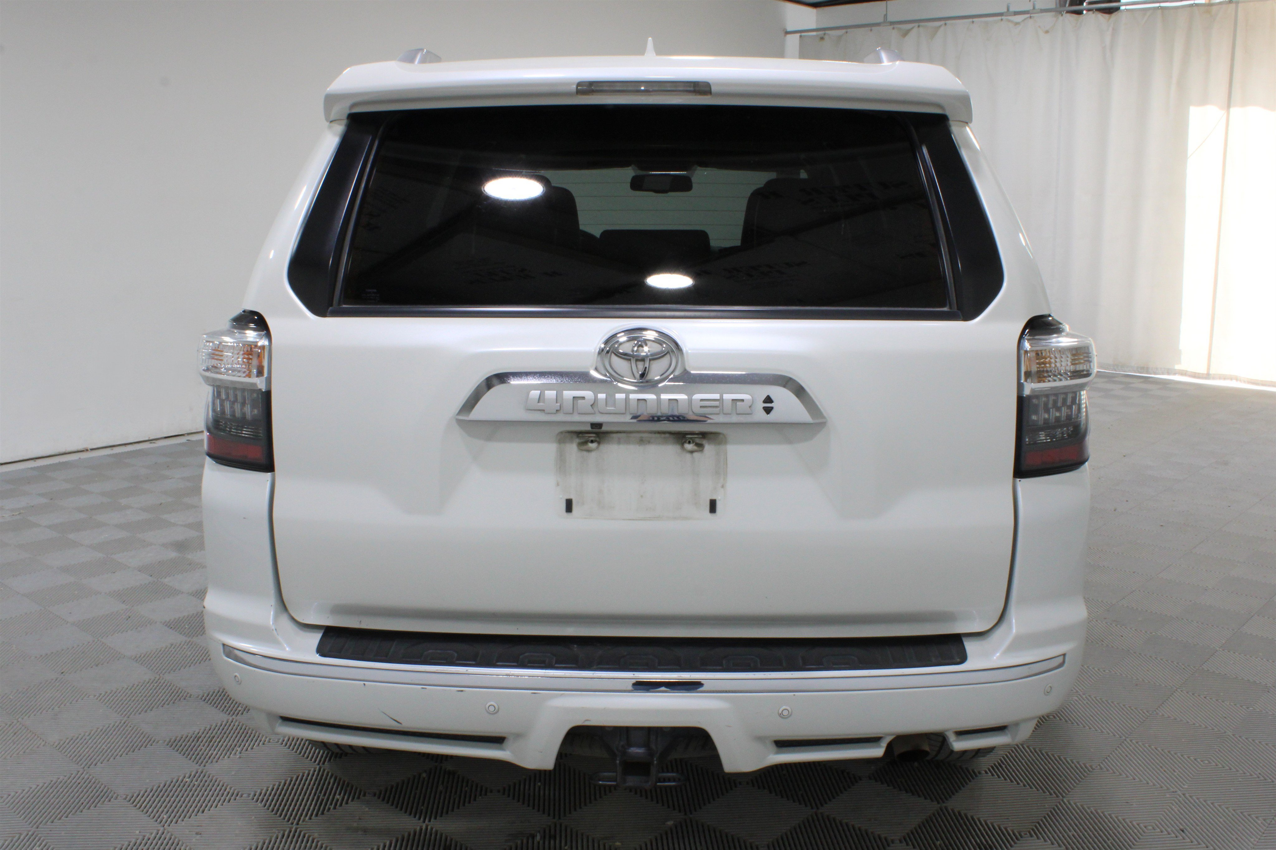 Used 2015 Toyota 4Runner Limited RWD image 28