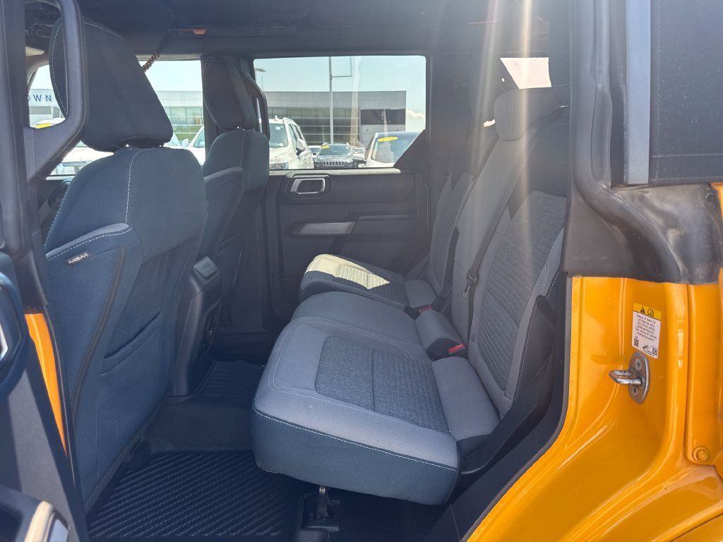 Used 2022 Ford Bronco Outer Banks AWD/4WD image 20